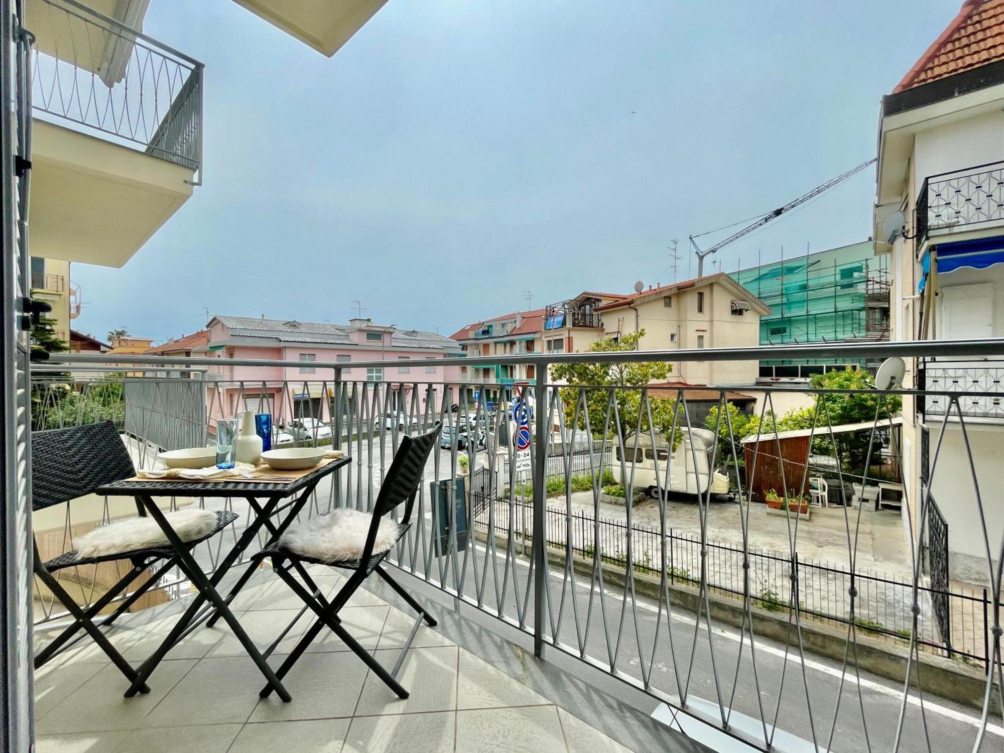 900Mt From The Sea - Two-Room - Free Parking Loano Exterior foto